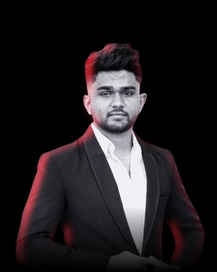 Portrait of Chamod Jayaweera